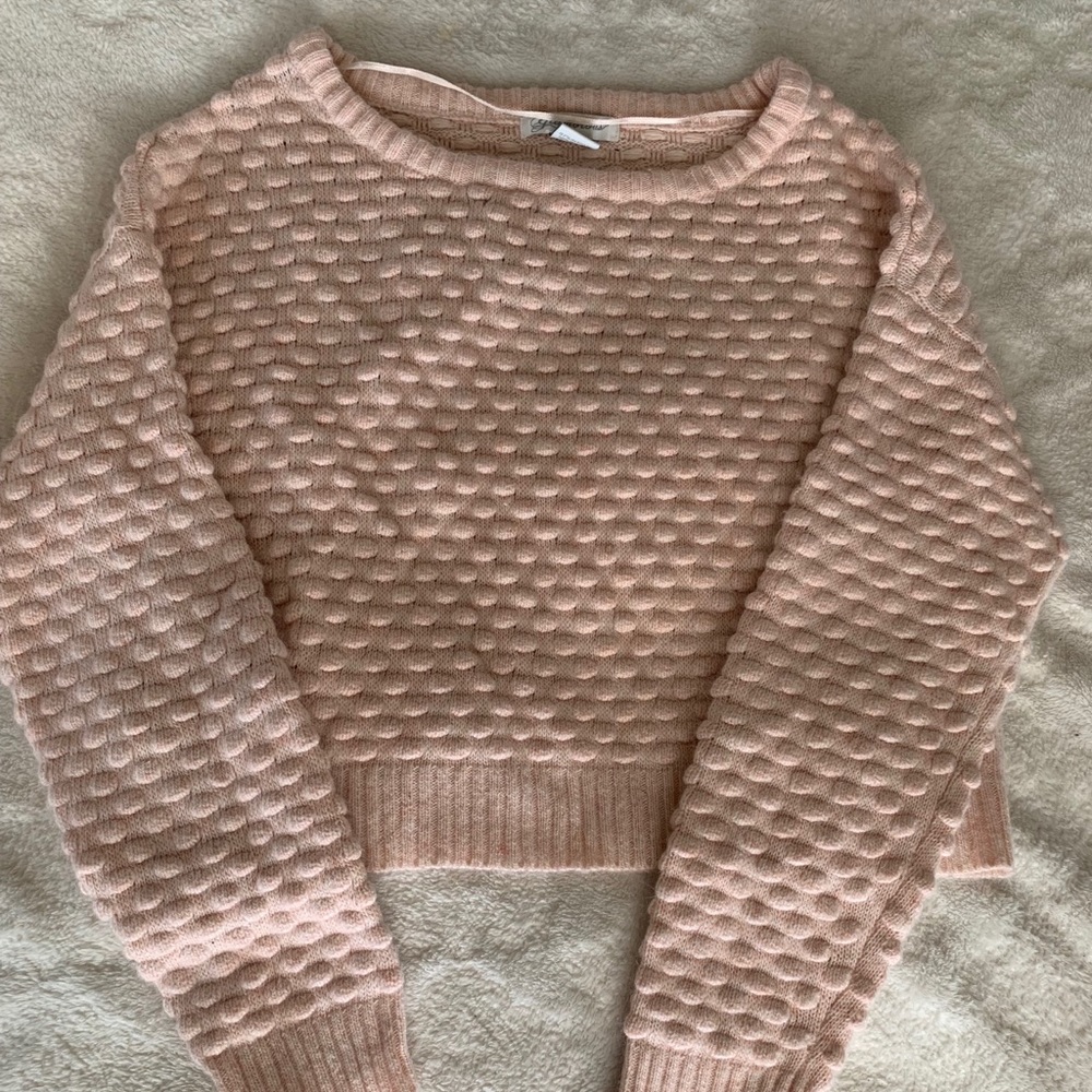 Pink Sweater (semi crop top)